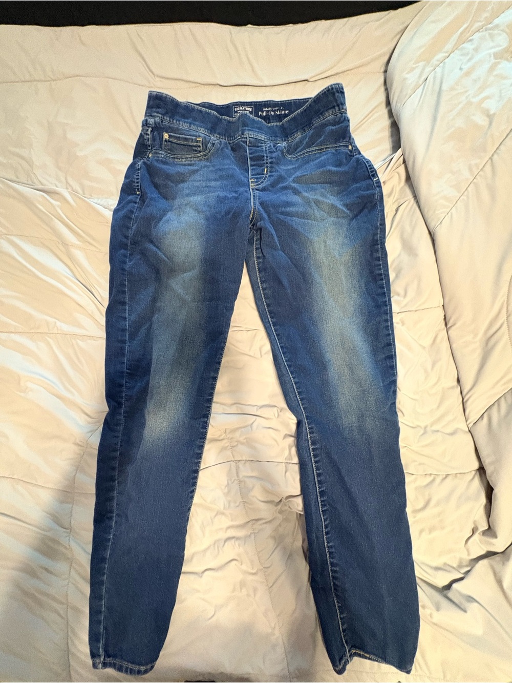 Signature by Levi Strauss Dark Blue Women’s Skinny Jeans